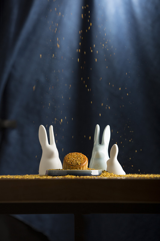 中秋月餅、兔子和桂花圖片素材
