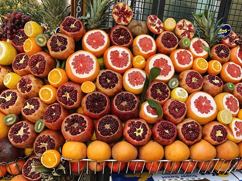 高角度的橘子水果在市場上出售圖片素材