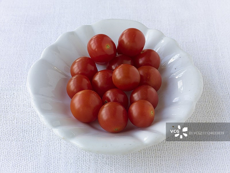 小樱桃帕奇诺番茄碗图片素材