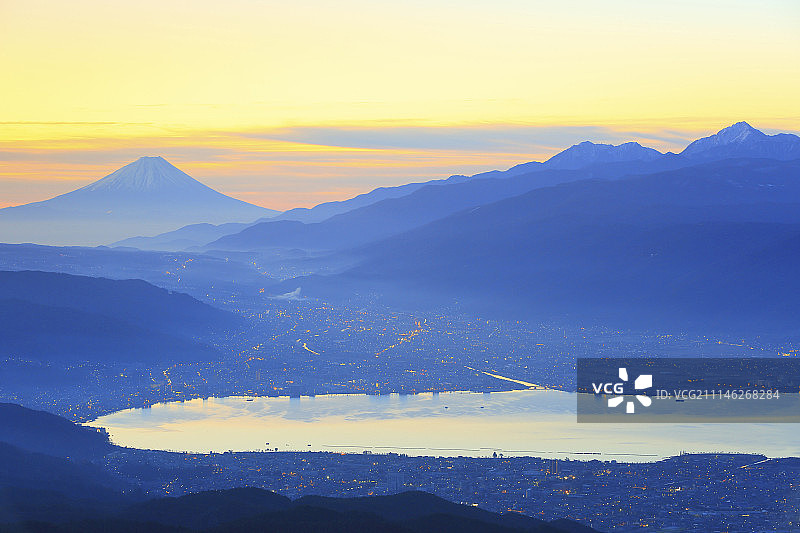 日本长野县富士山的美丽景色图片素材