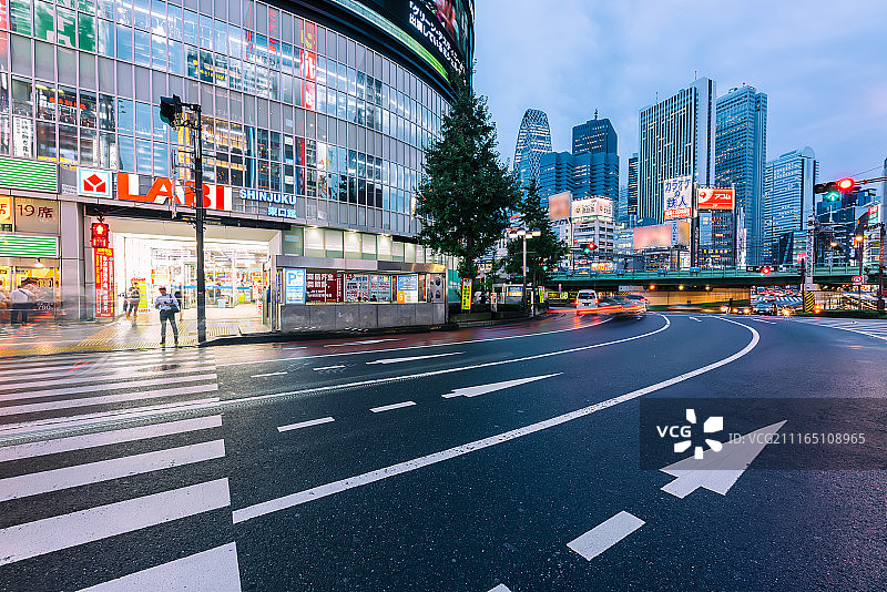 日本东京歌舞伎町一番街街景图片素材
