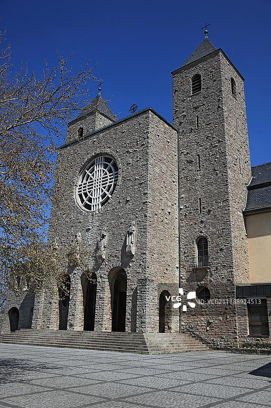 本笃会修道院在Schwarzach，区Kitzingen，下Franconia，德国巴伐利亚，欧洲图片素材