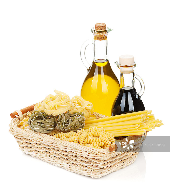 意大利面加橄榄油和醋图片素材