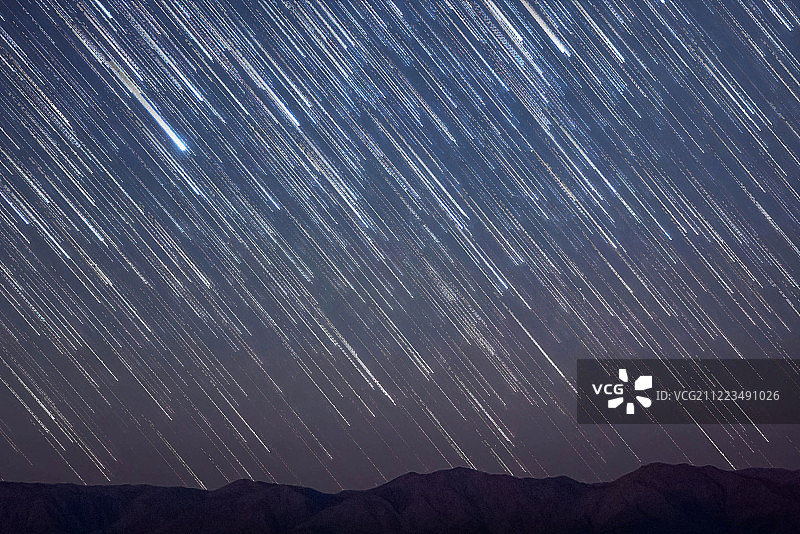 死亡谷国家公园的天空坠落图片素材