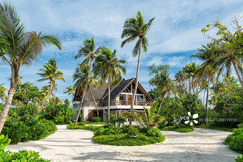 印度洋马尔代夫海岛度假村热带小屋图片素材