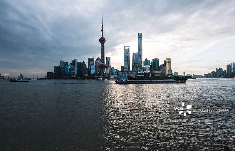 上海城市日出图片素材