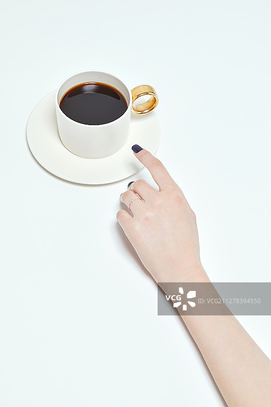 美丽，手，手势，白色背景，手指，珠宝，咖啡图片素材