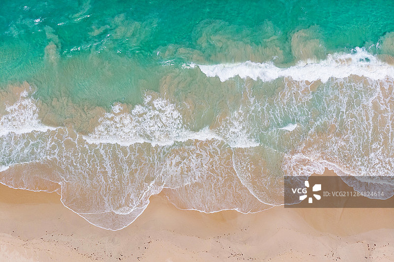鸟瞰图的沙滩和大海，珀斯，澳大利亚图片素材