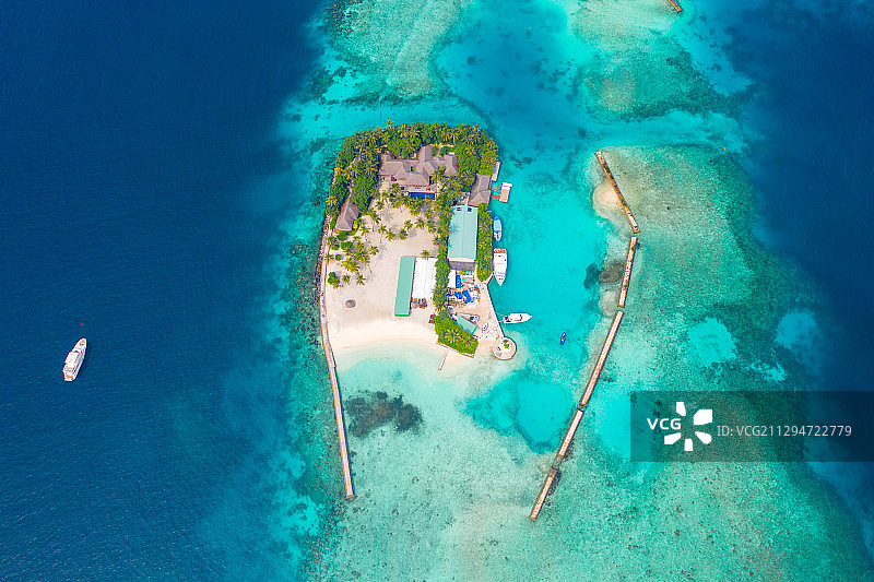 航拍马尔代夫海岛图片素材