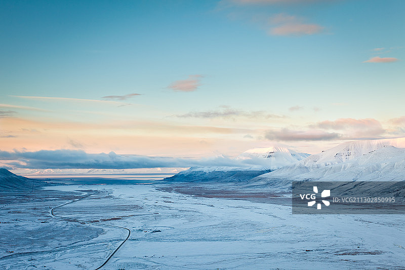 斯瓦尔巴岛，北极的冰雪苔原图片素材