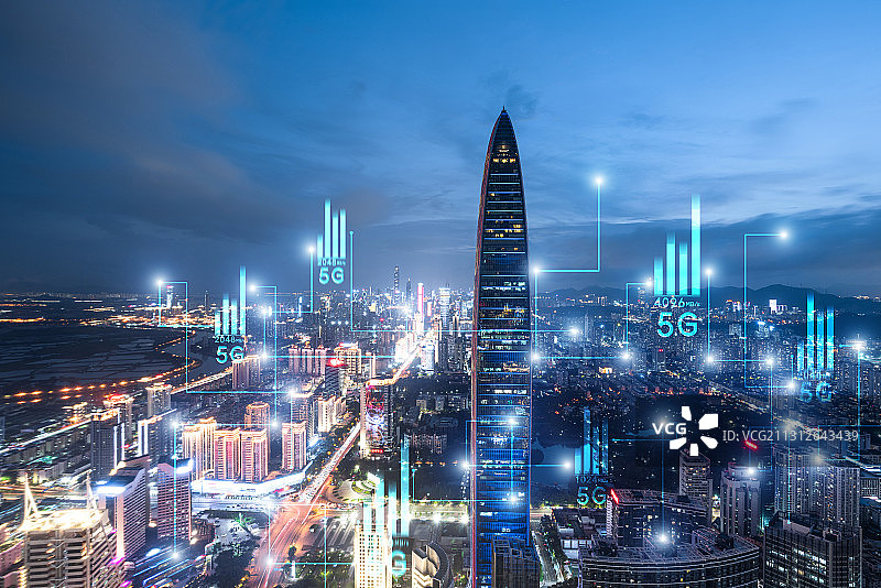 深圳罗湖京基100摩天大楼城市天际线和5G科技图片素材