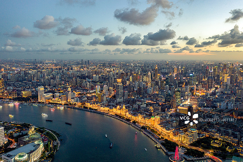 航拍上海外滩万国建筑图片素材