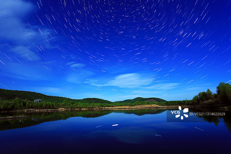 大兴安岭森林湖夜云星空图片素材