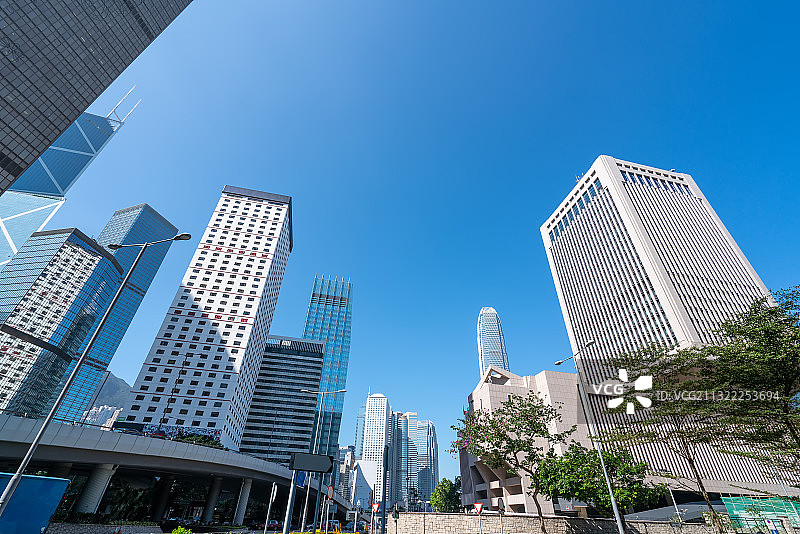 中国香港街道摩天大楼和外墙玻璃图片素材