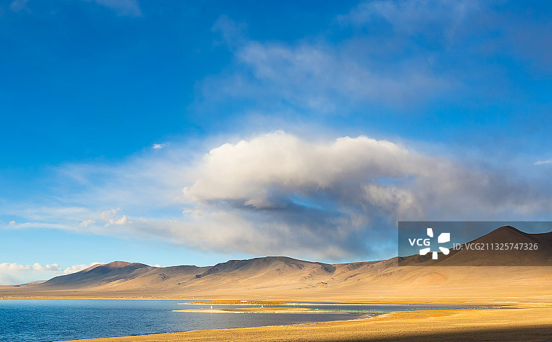 西藏阿里地区达瓦错的风景图片素材