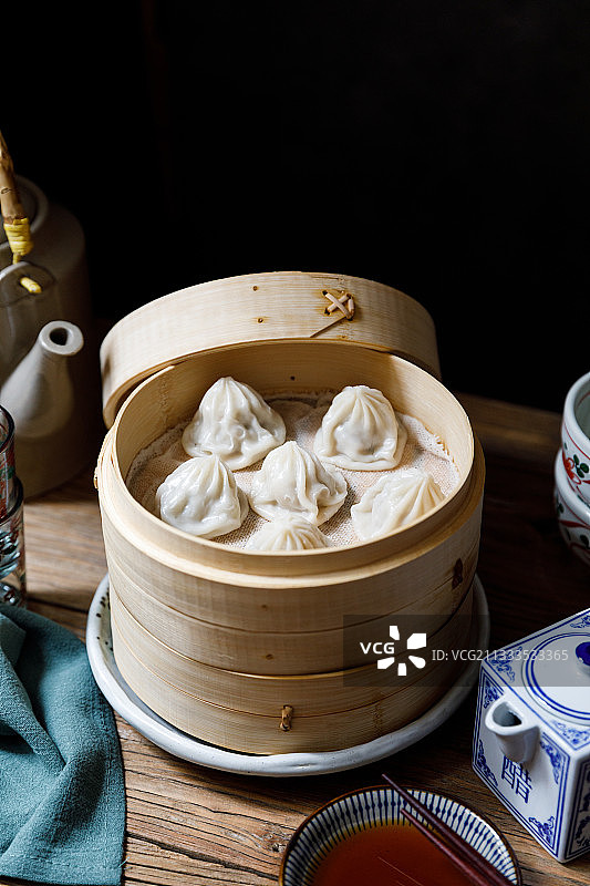中式传统美食小吃小笼包图片素材