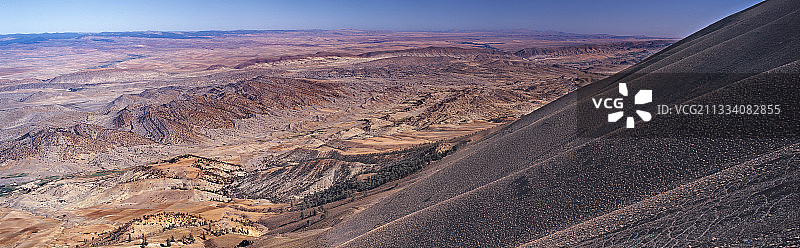 摩洛哥高阿特拉斯东部的托恩菲特山谷图片素材