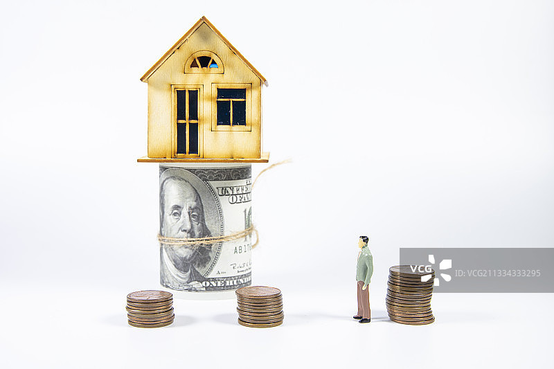 房子和货币及商务人士图片素材