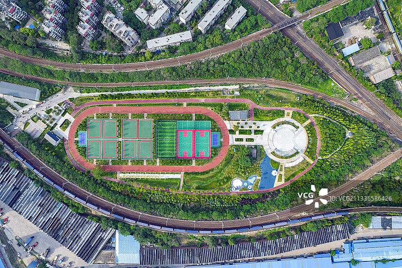 中国河南省郑州市铁路苗圃健身公园图片素材