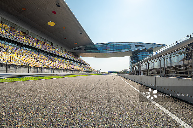 上海国际赛车场建筑与赛道图片素材