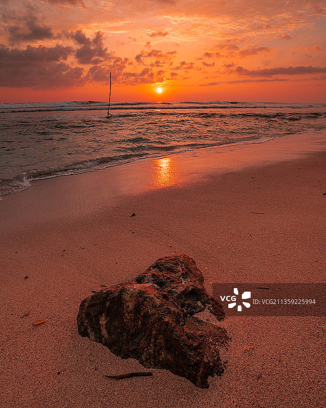 斯里兰卡Koggala海滩日落时的海天景色图片素材