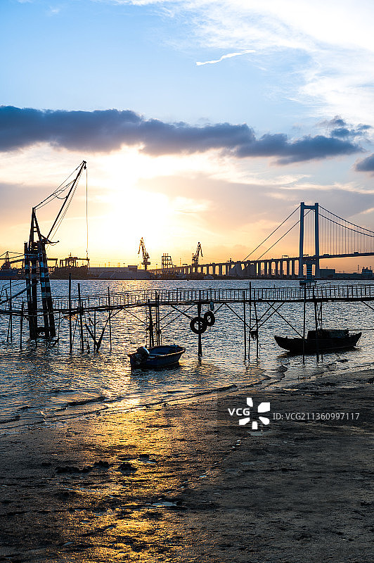 海边日落剪影风光照片，天空，太阳，大桥，风景，广东广州南沙图片素材