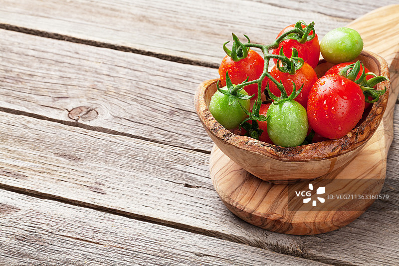 樱桃番茄，西红柿在碗里的特写图片素材