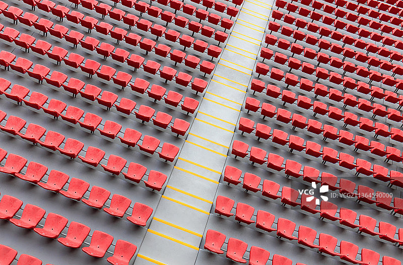 体育场馆的观众席红色椅子图片素材