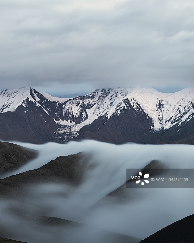 冬季蜀山之王贡嘎雪山自然风光图片素材