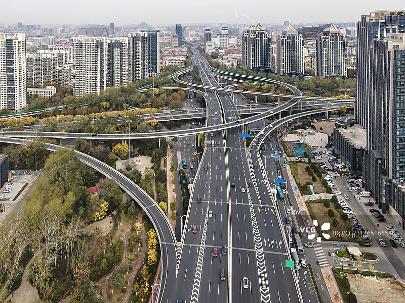 航拍中国现代城市道路立交桥图片素材