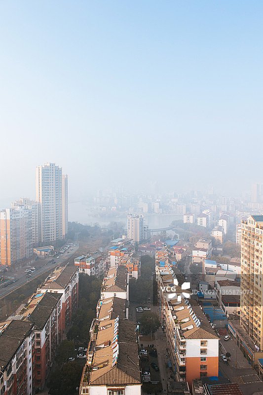 鄂州市清晨大雾雾霾城市风光图片素材
