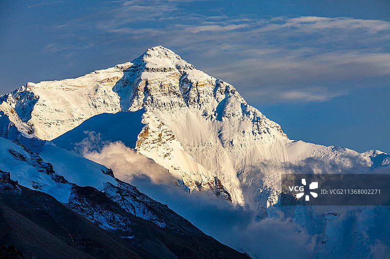 西藏日喀则珠峰大本营图片素材