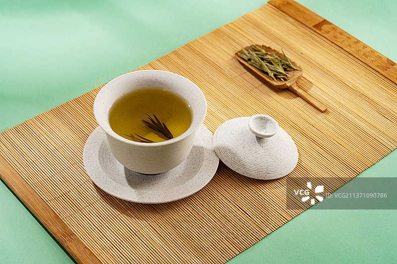 中国传统茶道盖碗茶绿茶图片素材