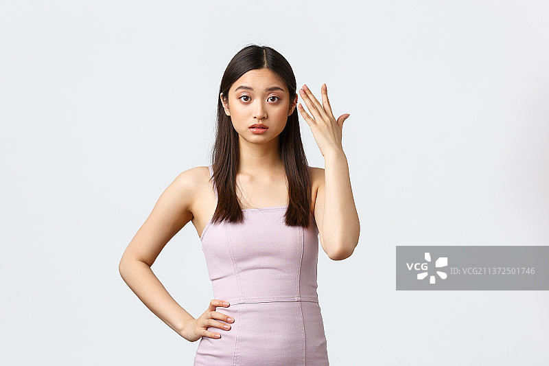 恼怒的年轻亚洲女性图片素材