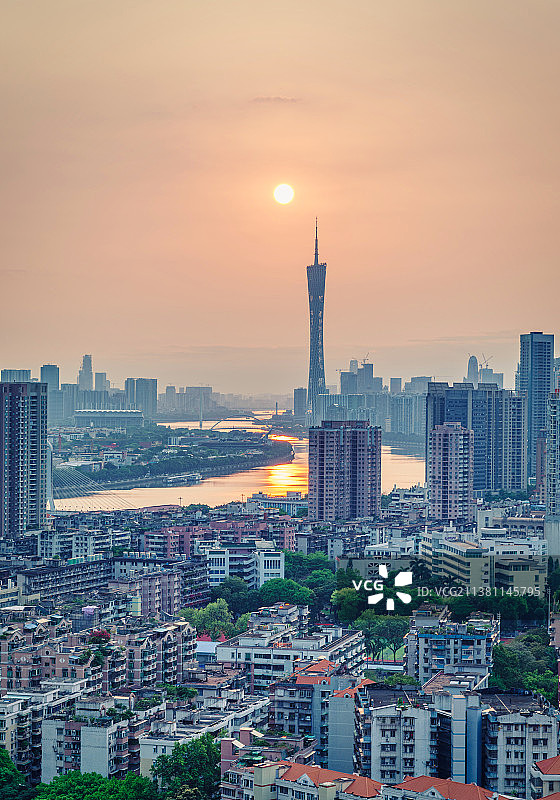 中国广州珠江两岸城市日出风光图片素材