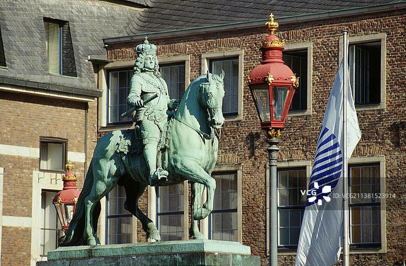 Jan Wellem纪念碑，骑马雕像，市场广场，老城，杜塞尔多夫，北莱茵-威斯特法伦，德国，欧洲图片素材