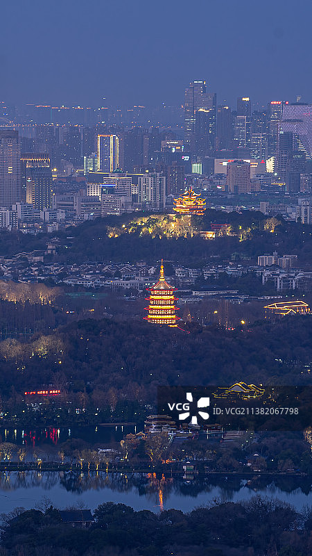 杭州南高峰城市夜景拍摄-雷峰塔-城隍阁图片素材