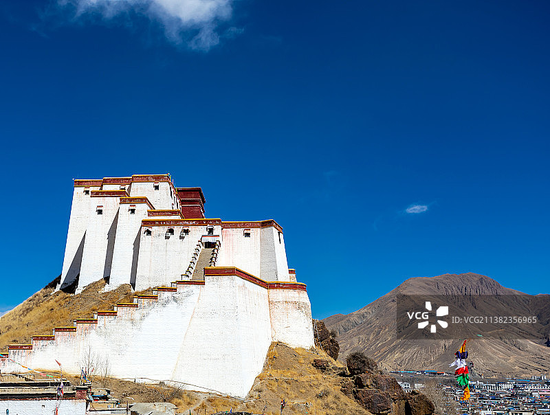 西藏日喀则宗山桑珠孜宗堡图片素材