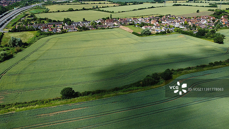 英国最美丽的英国乡村景观鸟瞰图，Marston Moretaine，英国，英国图片素材