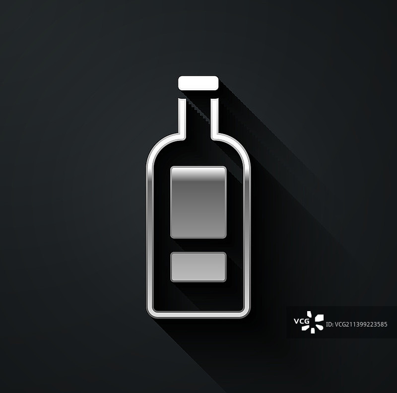 银色玻璃瓶装的伏特加图标孤立图片素材