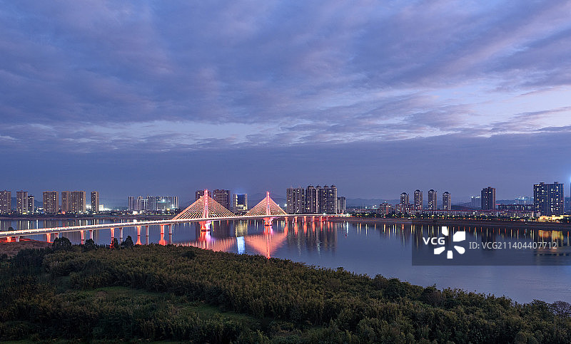 清远市城市风光大桥夜景图片素材