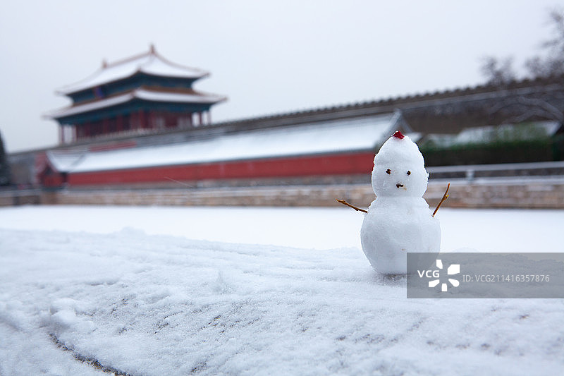 故宫前的雪人图片素材