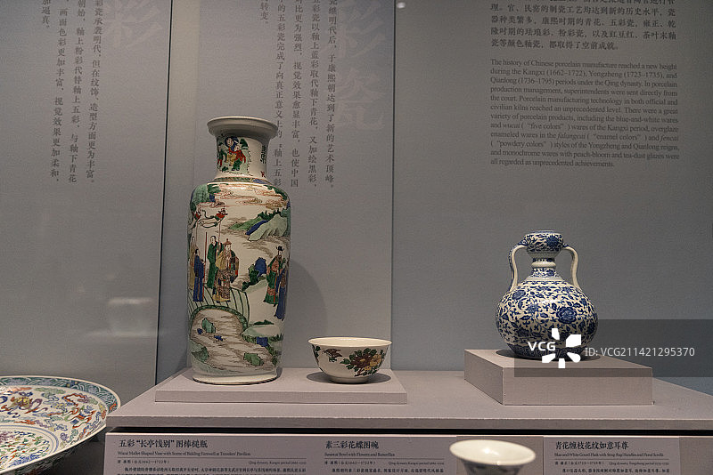 中国国家博物馆中国古代瓷器展花瓶图片素材