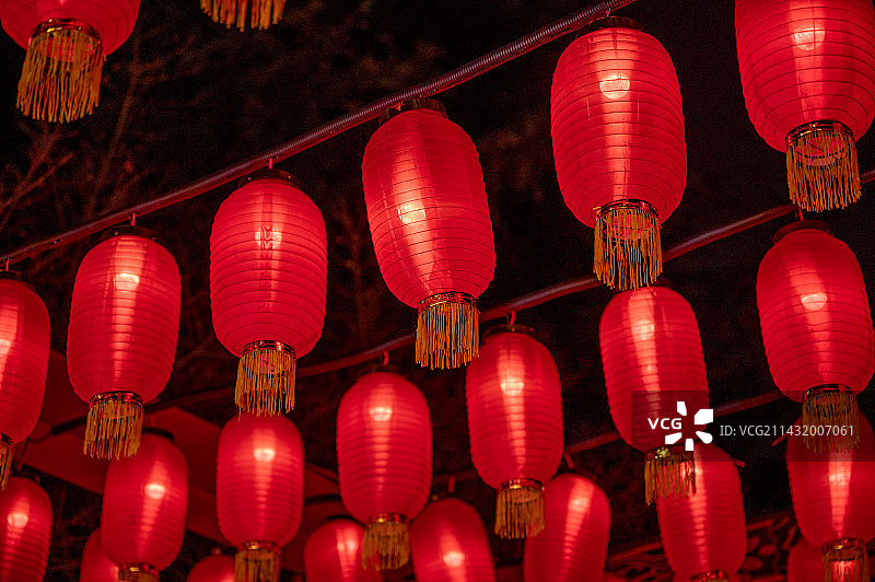 春节元宵节夜景红色灯笼图片素材