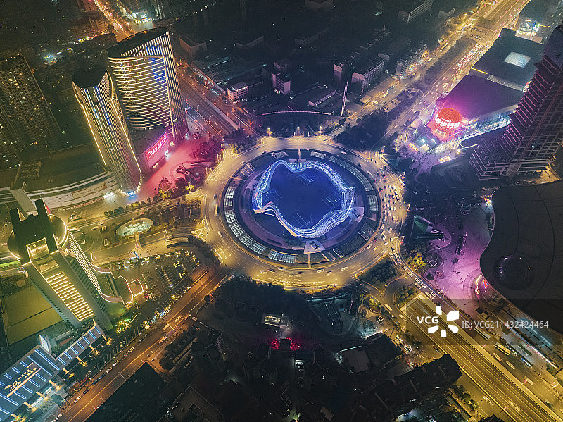 航拍武汉光谷国际广场夜景大转盘图片素材