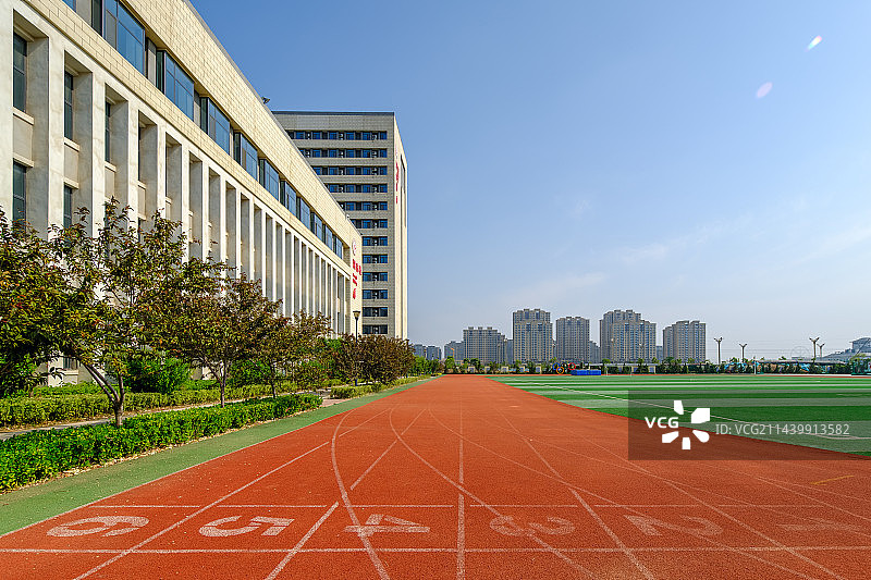 中国山东聊城第一中学操场图片素材