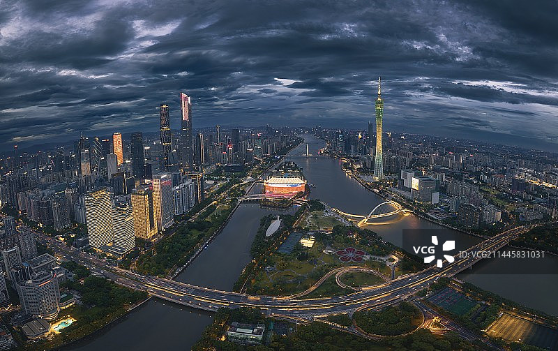 台风来临前的广州城图片素材