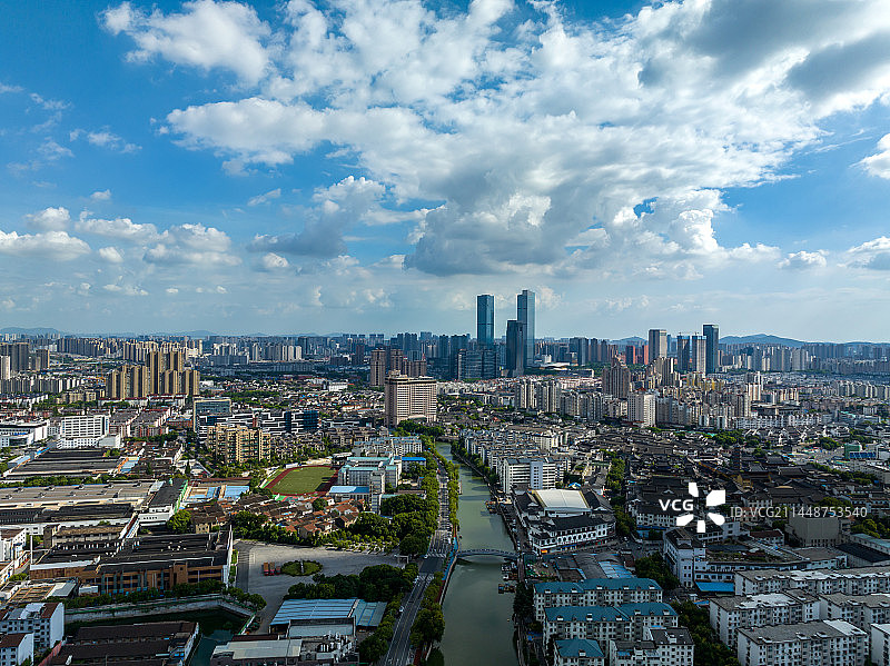 江苏省无锡市国金中心时代国际城市建筑风光图片素材