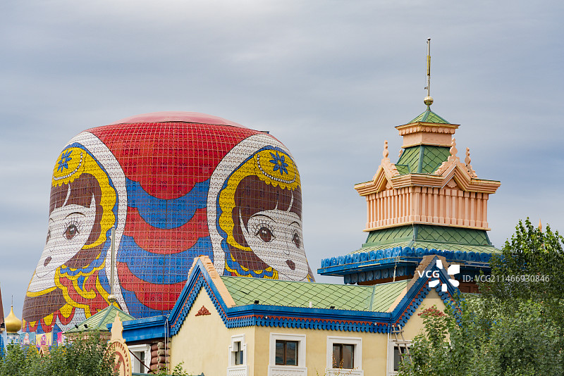 内蒙古呼伦贝尔市满洲里套娃景区，中俄边境套娃广场，套娃酒店图片素材