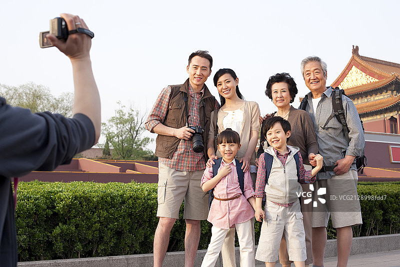 全家人在天安门旅游图片素材